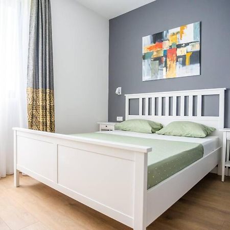 The Boy Next Door Apartment Beograd Bagian luar foto