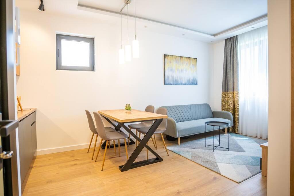 The Boy Next Door Apartment Beograd Bagian luar foto