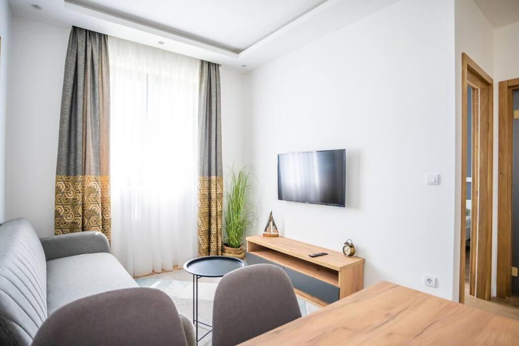 The Boy Next Door Apartment Beograd Bagian luar foto